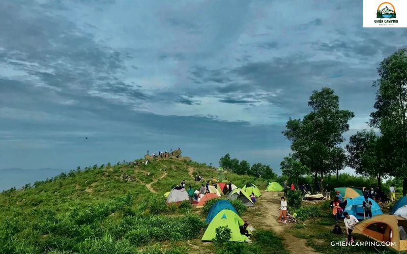Top 7 điểm cắm trại bằng ô tô gần Sài Gòn và kinh nghiệm cần biết 18 Núi Chứa Chan - Khu cắm trại bằng ô tô gần Sài Gòn