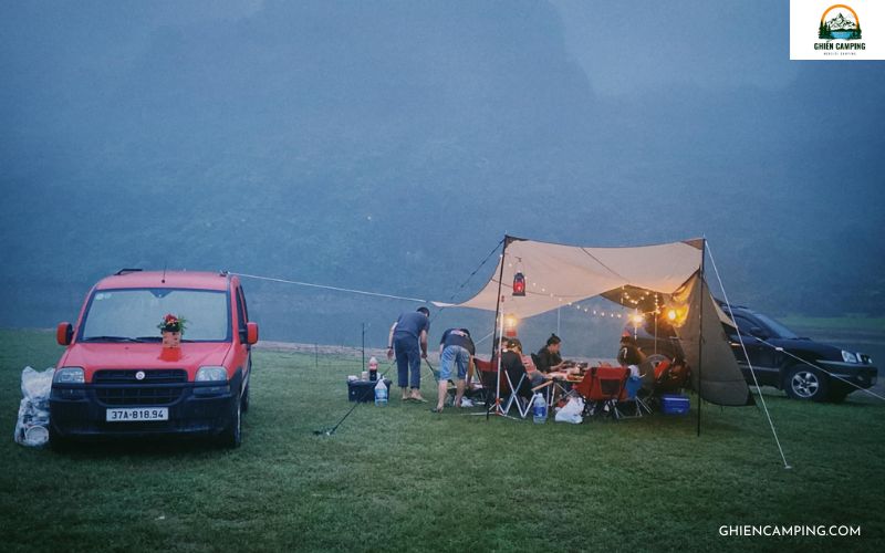 Camping là gì? Xu hướng cắm trại siêu hot đang gây bão giới trẻ 12 Thoát khỏi công nghệ, tận hưởng cuộc sống thực