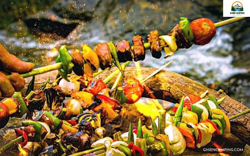 Đi cắm trại ăn gì? Gợi ý thực đơn ngon, dễ chuẩn bị cho chuyến đi 5 Những món nướng cần thiết khi đi cắm trại