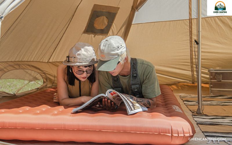 Danh sách những dụng cụ cần có khi đi Glamping 8 Giường ngủ và đệm hơi