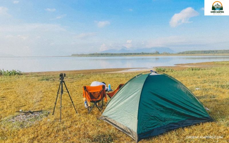 Glamping khác gì Camping? So sánh chi tiết từ A đến Z 6 Camping là gì?