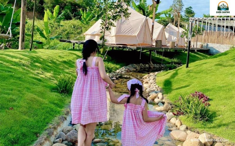 Glamping là gì? Trào lưu cắm trại “chanh sả” chinh phục giới trẻ 13 Điểm đến hoàn hảo cho tín đồ "sống ảo"