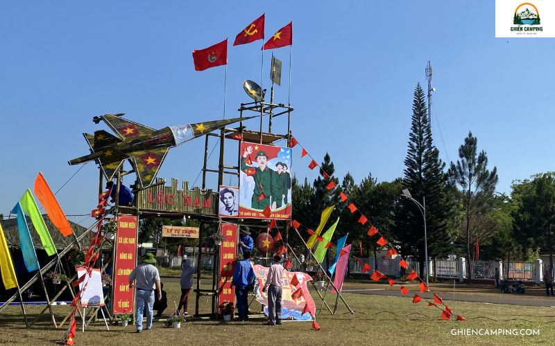 Tổng hợp những mẫu cổng trại đẹp và độc đáo nhất cho ngày hội 37 Mẫu cổng trại đơn giản, dễ làm - mẫu số 3