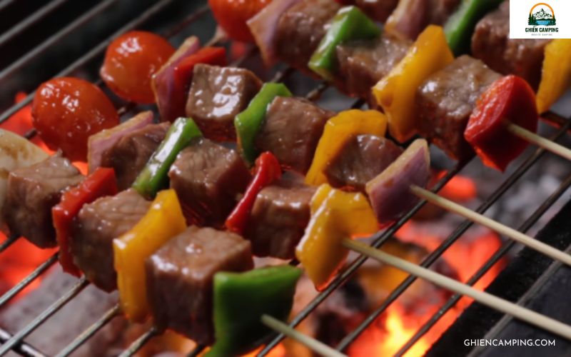 Những món nướng khi đi cắm trại hấp dẫn không thể bỏ qua 12 Rau củ xiên nướng