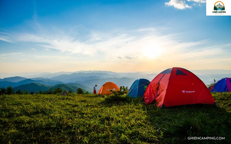 Kinh nghiệm Glamping từ A-Z: Chuẩn bị gì, ở đâu, chi phí bao nhiêu? 7 Kinh nghiệm chọn địa điểm để glamping - Vùng núi