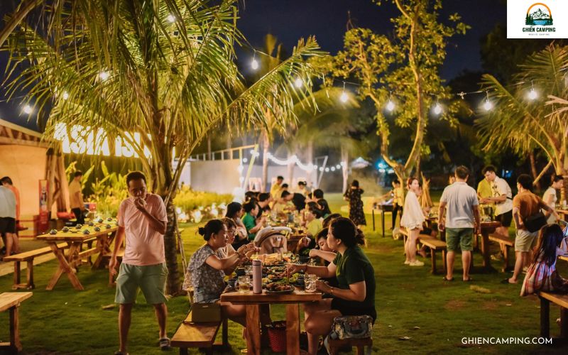 Review Asia Island Glamping - Điểm hẹn “trốn nắng” quận 9 Sài Gòn 16 Tiệc BBQ ngoài trời dưới tán cây tại Asia Island Glamping