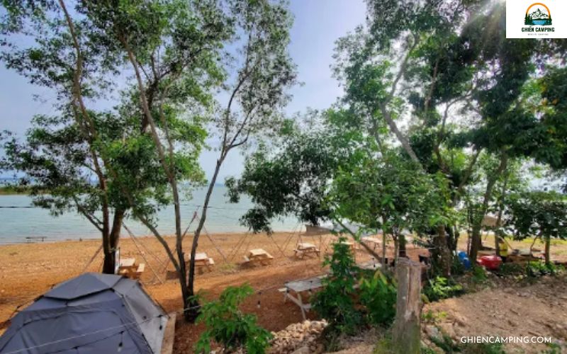 TOP 5 khu Glamping Đồng Nai được yêu thích nhất hiện nay 10 BOHO Glamping – Hồ Trị An