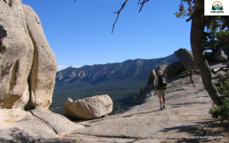 Leave No Trace là gì? 7 nguyên tắc sống xanh khi đi cắm trại 7 Di chuyển và cắm trại đúng nơi quy định