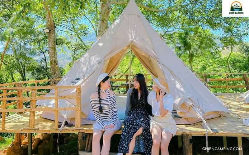 Review Zenda Glamping - Tổ hợp glamping & cafe sống ảo cực chất 14 Chiêm ngưỡng khung cảnh thiên nhiên hoang sơ, khí hậu mát mẻ
